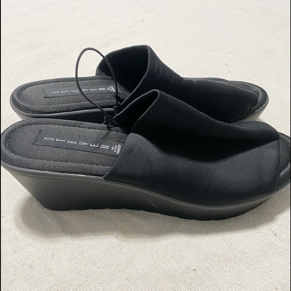 Steve Madden wedges